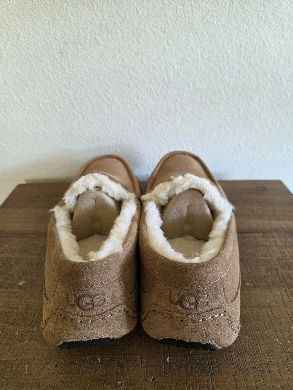 UGG Mens Ascot Slippers Size 10 Chestnut Suede/Wool Comfy
